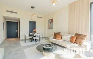 2-к квартира, вторичка, 90м2, 7/7 этаж