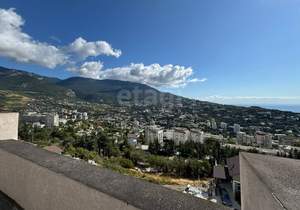 4-к квартира, вторичка, 229м2, 2/4 этаж