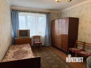 2-к квартира, вторичка, 43м2, 1/4 этаж
