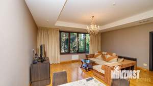 2-к квартира, вторичка, 72м2, 1/10 этаж