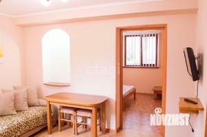2-к квартира, вторичка, 80м2, 1/3 этаж