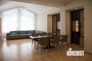 3-к квартира, вторичка, 125м2, 2/3 этаж