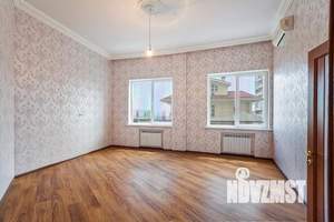 3-к квартира, вторичка, 200м2, 2/7 этаж