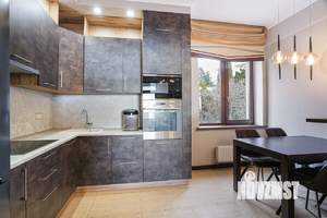 3-к квартира, вторичка, 111м2, 3/8 этаж