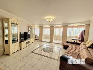 2-к квартира, вторичка, 90м2, 11/17 этаж