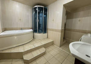 3-к квартира, вторичка, 133м2, 3/3 этаж