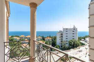 3-к квартира, вторичка, 132м2, 7/8 этаж