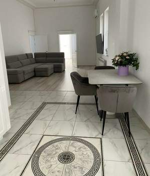 3-к квартира, вторичка, 110м2, 3/8 этаж