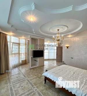 4-к квартира, вторичка, 450м2, 8/9 этаж