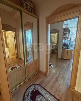 3-к квартира, вторичка, 70м2, 10/14 этаж