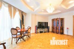 3-к квартира, вторичка, 150м2, 7/12 этаж