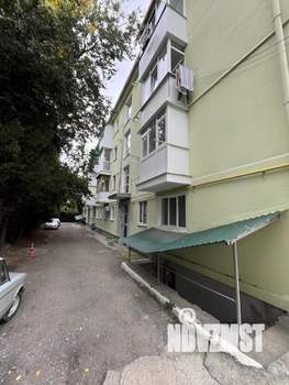 3-к квартира, вторичка, 53м2, 1/4 этаж