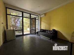 2-к квартира, вторичка, 100м2, 3/3 этаж