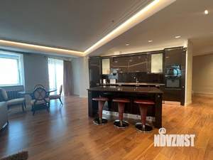 3-к квартира, вторичка, 136м2, 5/9 этаж