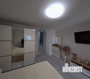 2-к квартира, вторичка, 61м2, 1/4 этаж