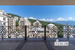 3-к квартира, вторичка, 133м2, 2/8 этаж