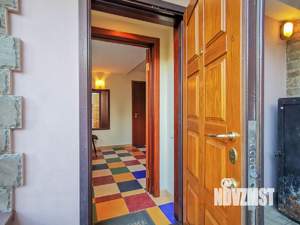 2-к квартира, вторичка, 65м2, 1/9 этаж