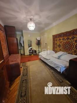 2-к квартира, вторичка, 42м2, 1/4 этаж