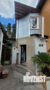 2-к квартира, вторичка, 40м2, 1/1 этаж