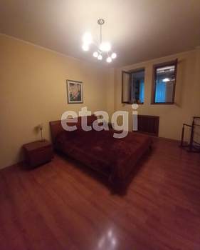 2-к квартира, вторичка, 55м2, 1/4 этаж