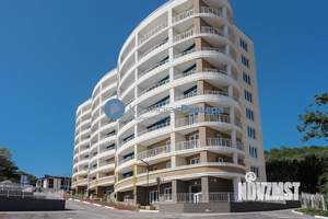 2-к квартира, вторичка, 64м2, 1/9 этаж