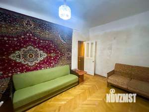2-к квартира, вторичка, 42м2, 3/3 этаж