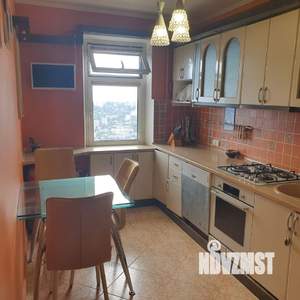 2-к квартира, вторичка, 67м2, 7/9 этаж