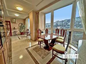 4-к квартира, вторичка, 174м2, 4/14 этаж