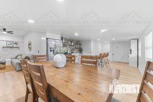 2-к квартира, вторичка, 87м2, 1/8 этаж