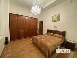 3-к квартира, вторичка, 115м2, 1/3 этаж