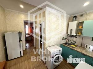 3-к квартира, вторичка, 55м2, 1/1 этаж