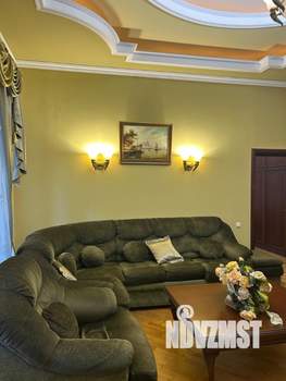 3-к квартира, вторичка, 102м2, 1/4 этаж