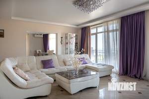 4-к квартира, вторичка, 182м2, 4/8 этаж