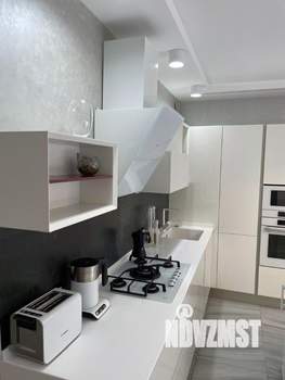 4-к квартира, вторичка, 148м2, 1/2 этаж