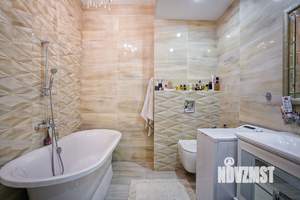 3-к квартира, вторичка, 106м2, 10/18 этаж