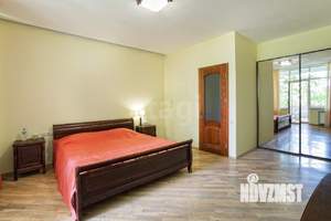 3-к квартира, вторичка, 118м2, 1/20 этаж