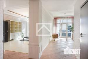 2-к квартира, вторичка, 123м2, 3/9 этаж