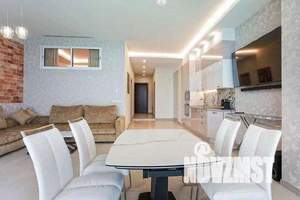 2-к квартира, вторичка, 70м2, 10/14 этаж