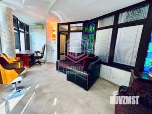 4-к квартира, вторичка, 162м2, 2/8 этаж