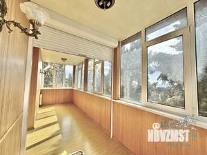 4-к квартира, вторичка, 140м2, 3/3 этаж