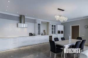 2-к квартира, вторичка, 84м2, 8/9 этаж