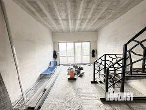 4-к квартира, вторичка, 105м2, 8/8 этаж