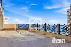 3-к квартира, вторичка, 247м2, 4/5 этаж