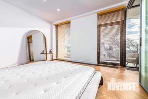 3-к квартира, вторичка, 138м2, 1/6 этаж