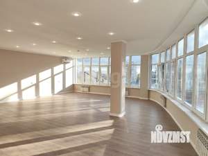 3-к квартира, вторичка, 133м2, 4/8 этаж