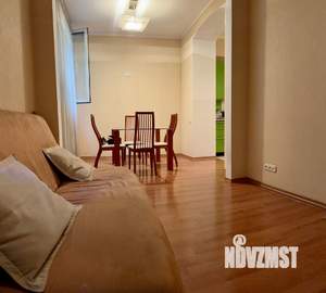 2-к квартира, вторичка, 55м2, 1/4 этаж