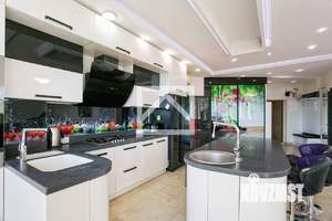 2-к квартира, вторичка, 116м2, 5/6 этаж