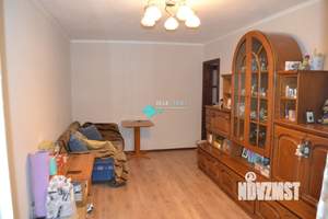 2-к квартира, вторичка, 52м2, 1/5 этаж