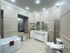 3-к квартира, вторичка, 110м2, 1/4 этаж