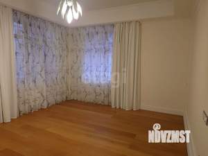 3-к квартира, вторичка, 132м2, 1/8 этаж